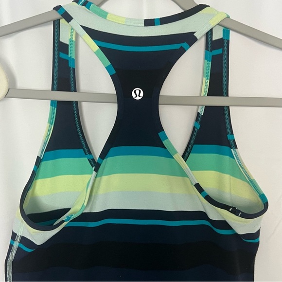 Women's Lululemon lot 2 tanks, 1 racerback 1 spaghetti strap - Picture 4 of 6